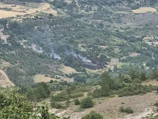 Incendie sous le château de Coustaussa